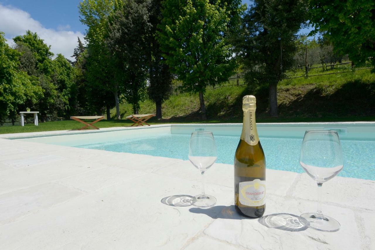 Casa Vacanze Podere Ugolini Ronta Exterior photo